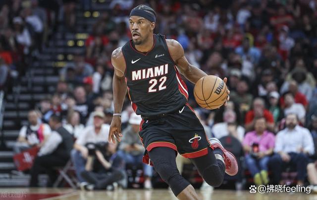 NBA季后赛窗口期走向成谜，迈阿密热火防线松动，媒体盛赞，年轻球员得到机会的简单介绍