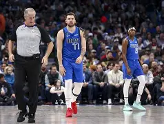 雷霆打独行侠直播