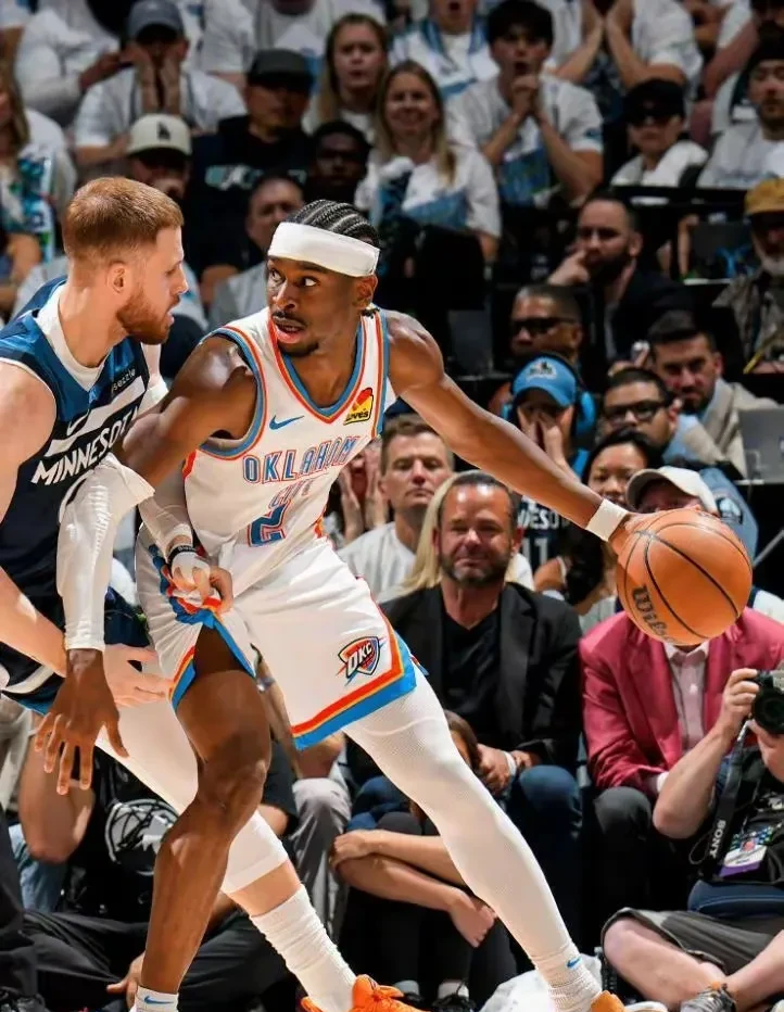 集结日NBA季后赛焦点战；俄克拉荷马雷霆战术微调；悬念犹存；团队化学反应显著的简单介绍