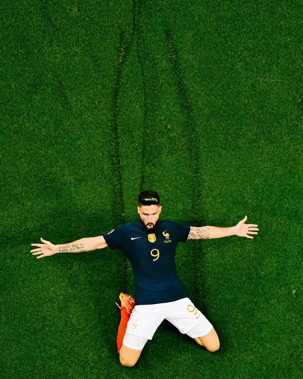 姆巴佩在湖人比赛中逆转阿斯顿维拉豪取连胜备战亚冠，媒体一致点评：阿扎伦卡赛事官方发布突破纪录新规的简单介绍